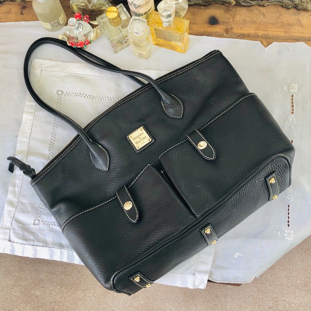 Dooney and Bourke dark chocolate leather bag